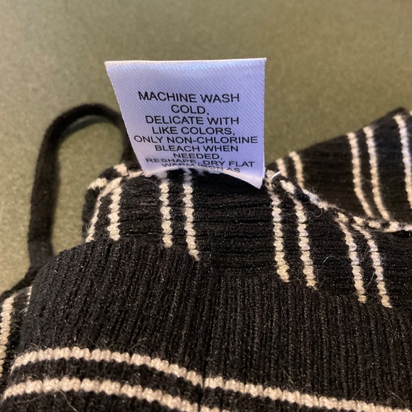 PacSun / Kendall and Kylie Tank Top Knit Black White Stripe NWT - Picture 10 of 10